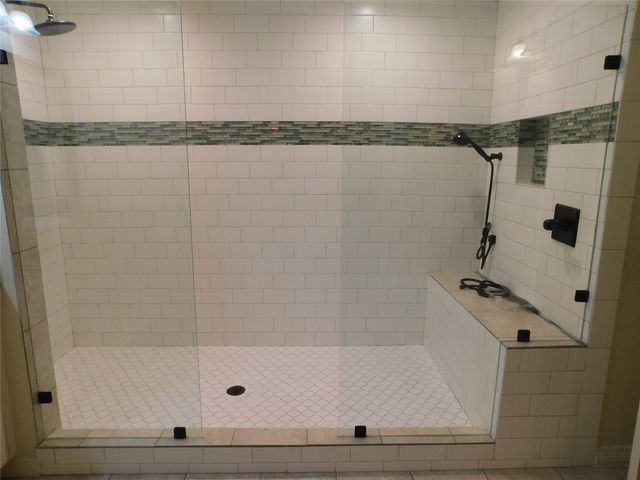4333 Lake Run Drive, Missouri City, TX 77459