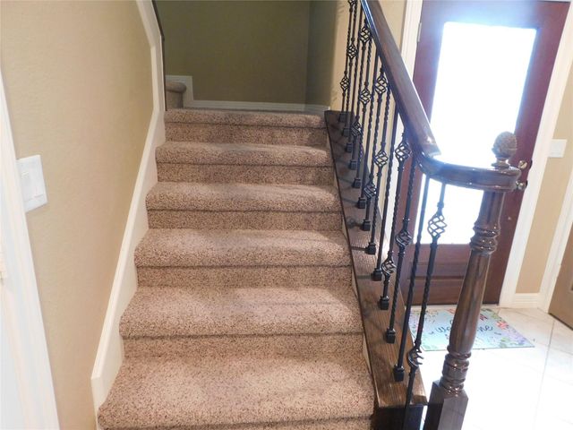 4333 Lake Run Drive, Missouri City, TX 77459