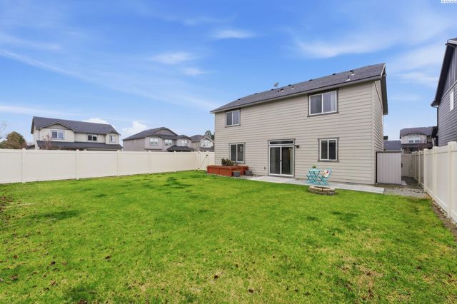 2804 S Dawes Pl, Kennewick, WA 99338