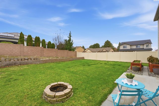 2804 S Dawes Pl, Kennewick, WA 99338