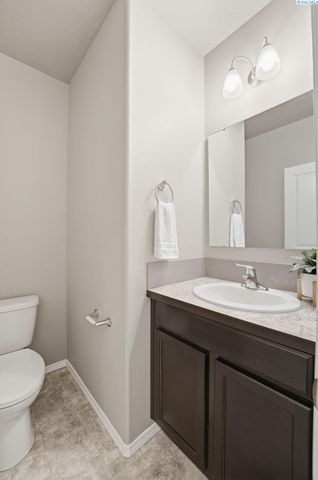 2804 S Dawes Pl, Kennewick, WA 99338