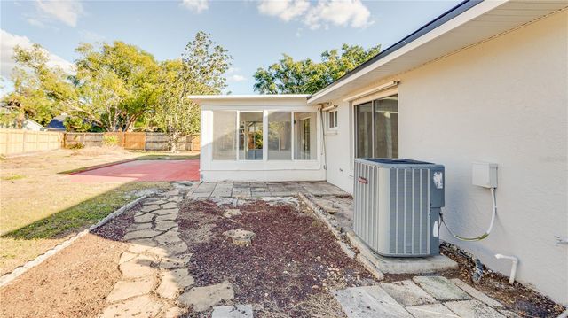 2074 SHADOW PINE DRIVE, Brandon, FL 33511