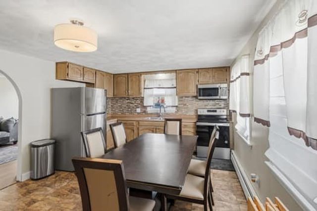 49 Highland Avenue, Johnston, RI 02929