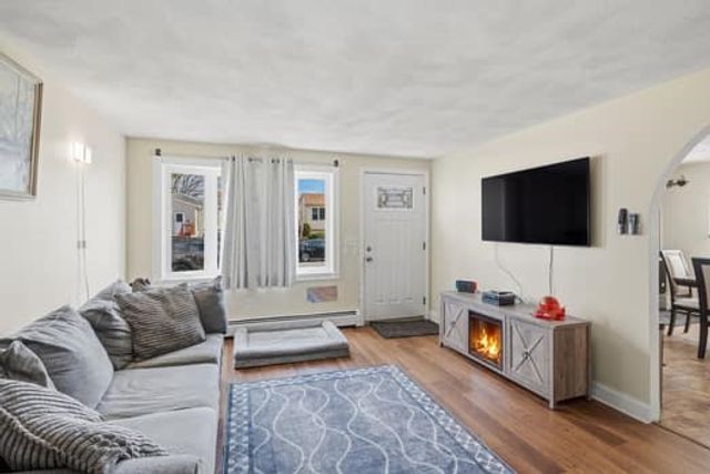 49 Highland Avenue, Johnston, RI 02929