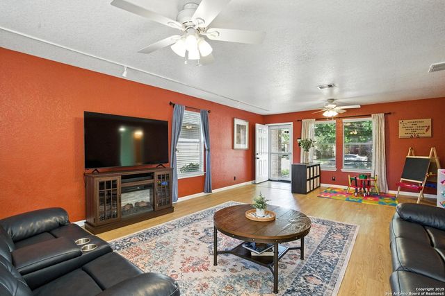 7722 Cortland Oak, San Antonio, TX 78254