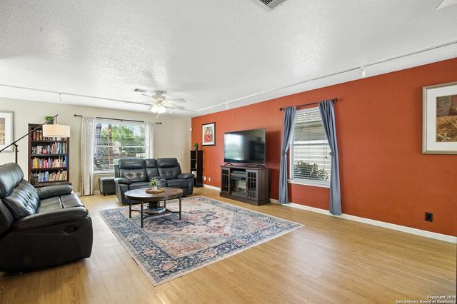 7722 Cortland Oak, San Antonio, TX 78254