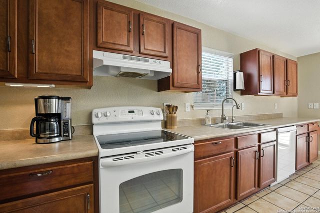 7722 Cortland Oak, San Antonio, TX 78254