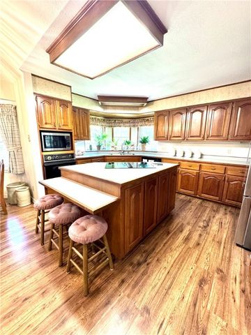 312 State Street, Dardanelle, AR 72834