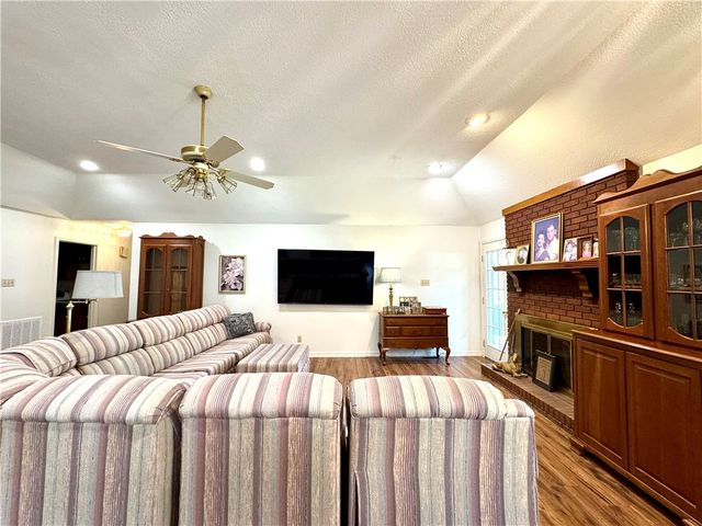 312 State Street, Dardanelle, AR 72834