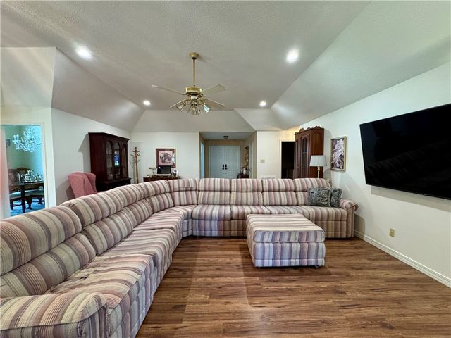 312 State Street, Dardanelle, AR 72834