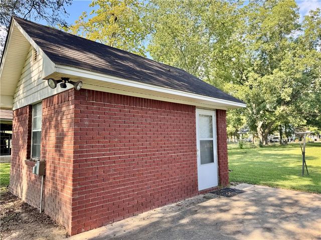 312 State Street, Dardanelle, AR 72834