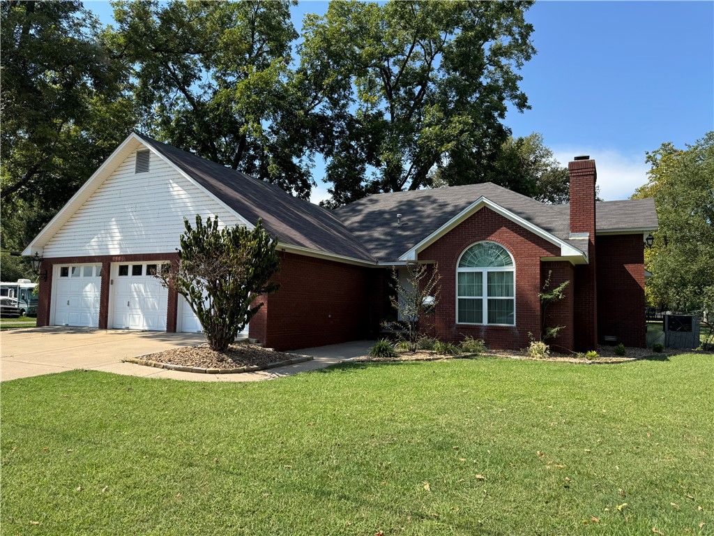 312 State Street, Dardanelle, AR 72834