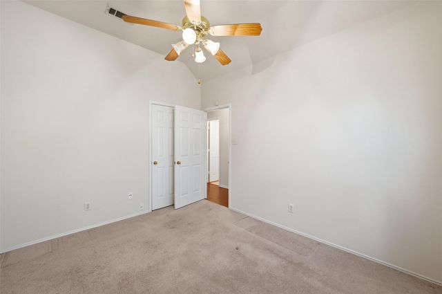 605 Kingfisher Lane, Arlington, TX 76002