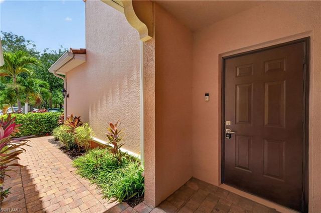 20341 Estero Gardens CIR 104, Estero, FL 33928