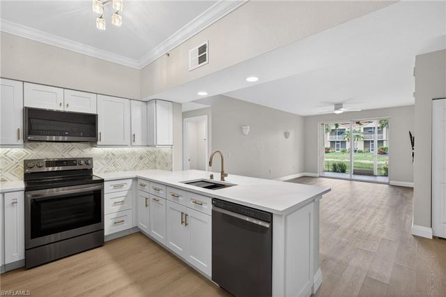 20341 Estero Gardens CIR 104, Estero, FL 33928