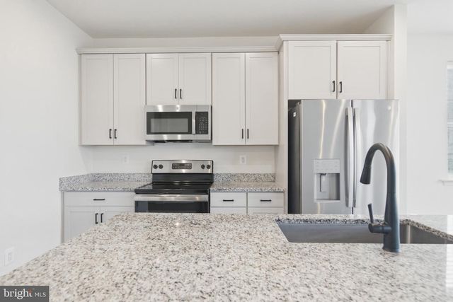 6361 BOBCAT LN, King George, VA 22485