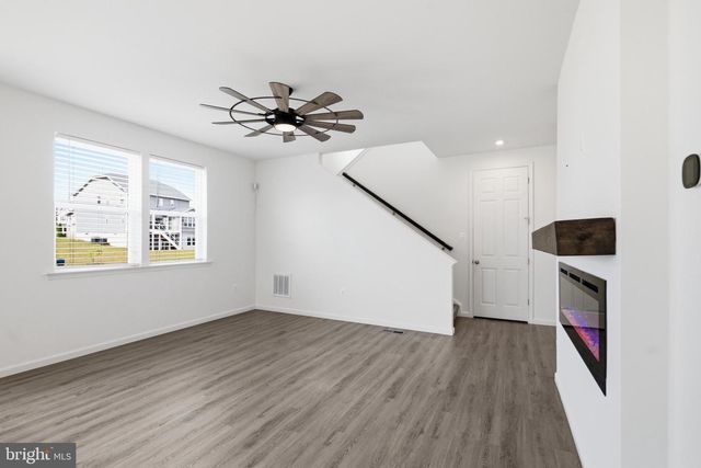 6361 BOBCAT LN, King George, VA 22485