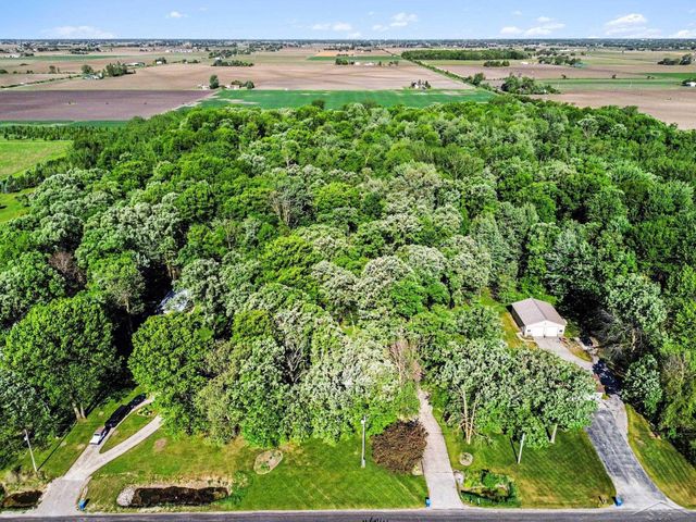 177 N Cotter Road, Essexville, MI 48732