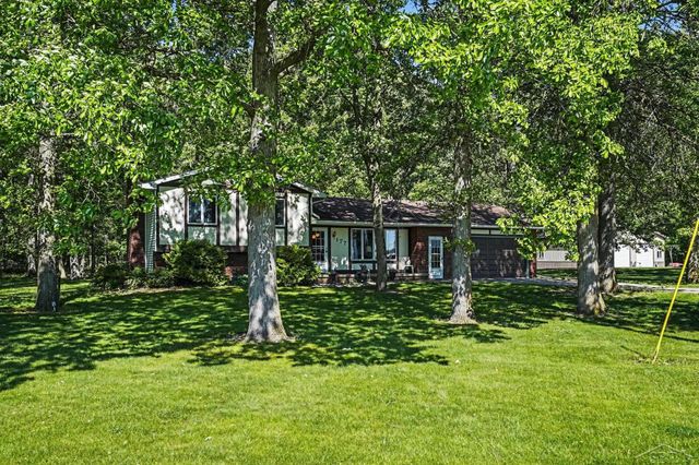 177 N Cotter Road, Essexville, MI 48732