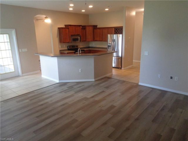 2463 Nature Pointe LOOP, Fort Myers, FL 33905