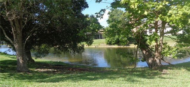 2463 Nature Pointe LOOP, Fort Myers, FL 33905