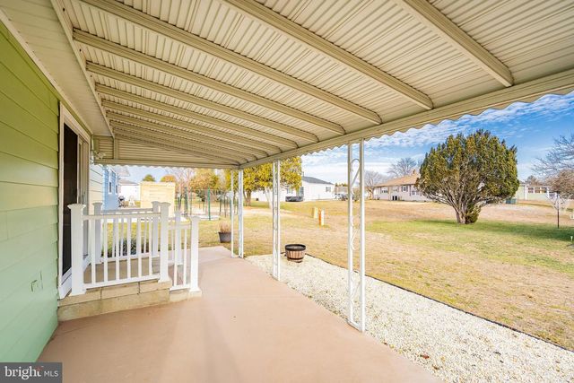 205 BONAIRE DR, Toms River, NJ 08757