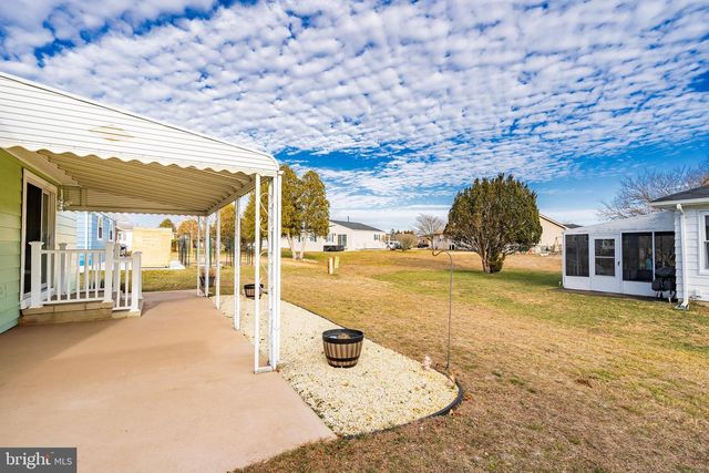 205 BONAIRE DR, Toms River, NJ 08757