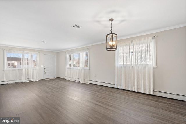 205 BONAIRE DR, Toms River, NJ 08757