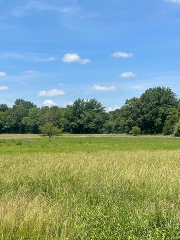 5933 N County Rd 100 E Road, Shelburn, IN 47879