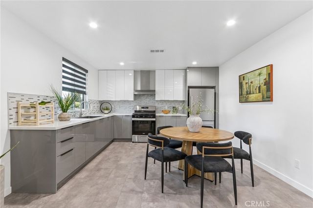 14235 Burton, Panorama City, CA 91402