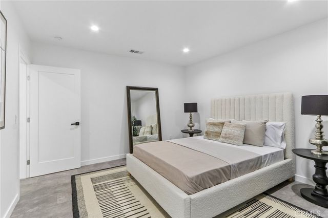 14235 Burton, Panorama City, CA 91402