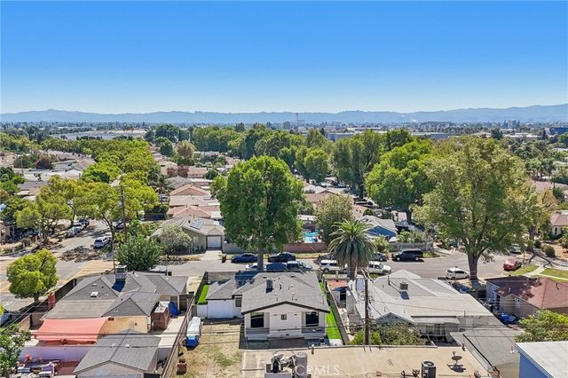 14235 Burton, Panorama City, CA 91402