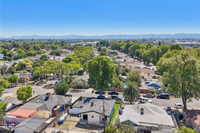 14235 Burton, Panorama City, CA 91402
