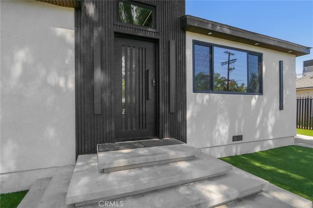 14235 Burton, Panorama City, CA 91402