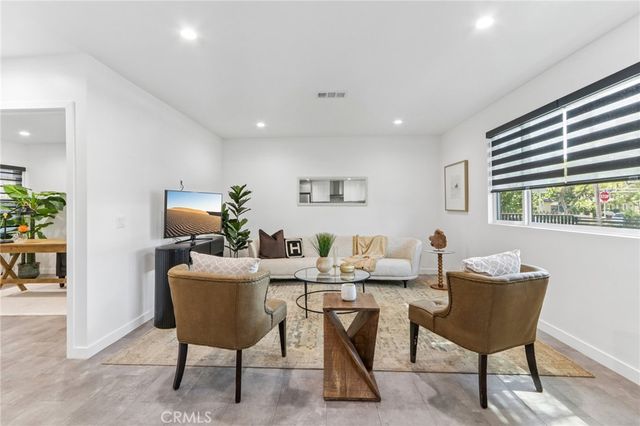 14235 Burton, Panorama City, CA 91402