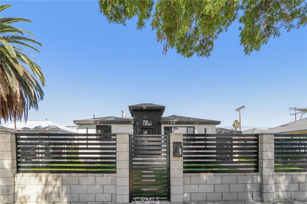 14235 Burton, Panorama City, CA 91402 — photo 2