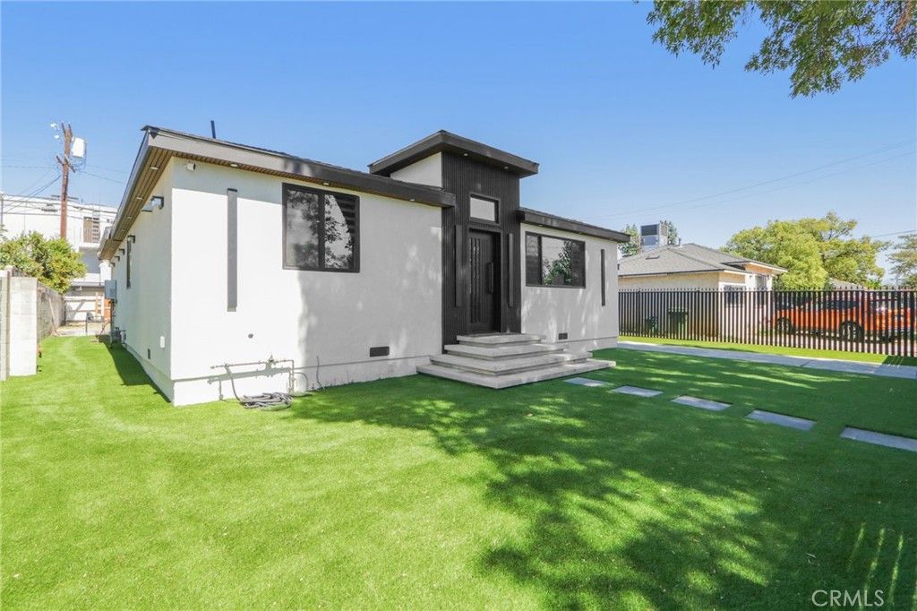14235 Burton, Panorama City, CA 91402 — photo 5