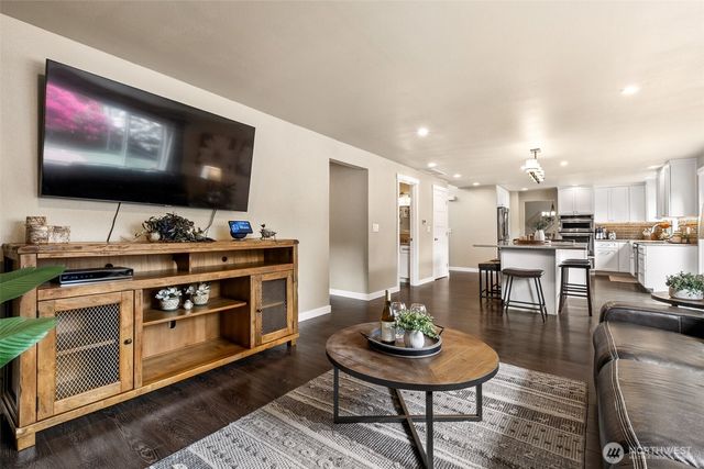 26532 99th Place S, Kent, WA 98030