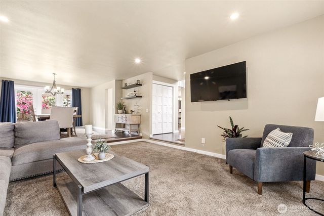 26532 99th Place S, Kent, WA 98030