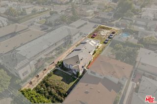 3520 W Florence Avenue, Los Angeles, CA 90043