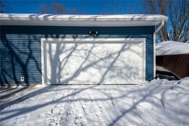 2367 Long Road, Grand Island, NY 14072