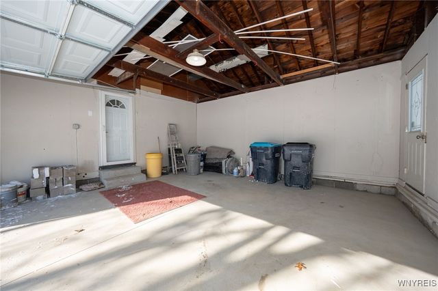 2367 Long Road, Grand Island, NY 14072