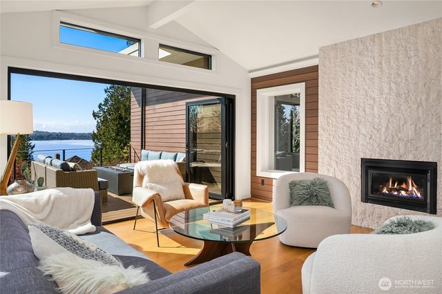 4628 Forest Avenue SE, Mercer Island, WA 98040