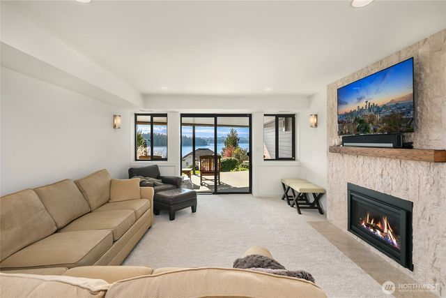 4628 Forest Avenue SE, Mercer Island, WA 98040