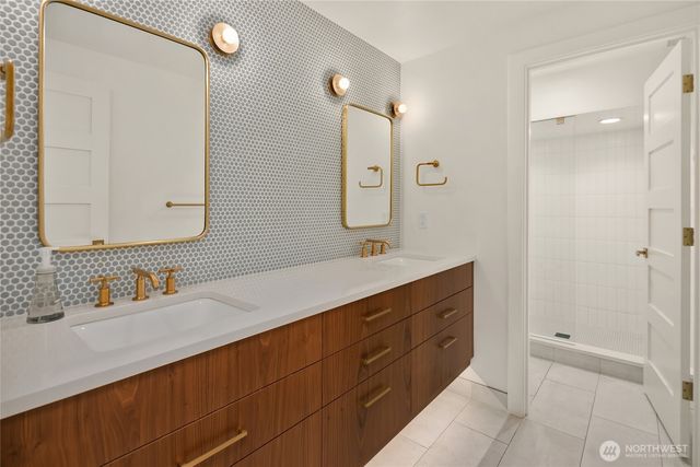 4628 Forest Avenue SE, Mercer Island, WA 98040