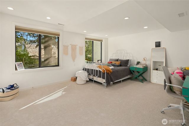 4628 Forest Avenue SE, Mercer Island, WA 98040