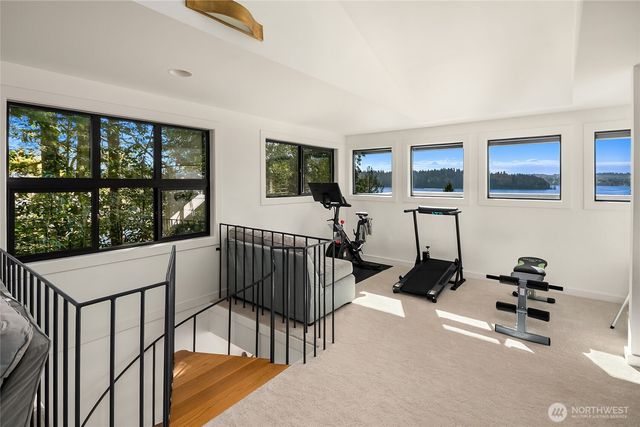 4628 Forest Avenue SE, Mercer Island, WA 98040