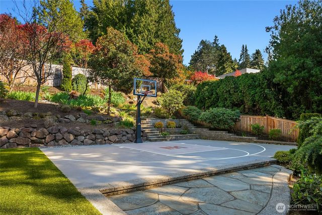 4628 Forest Avenue SE, Mercer Island, WA 98040