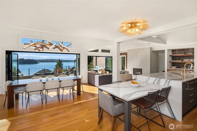4628 Forest Avenue SE, Mercer Island, WA 98040