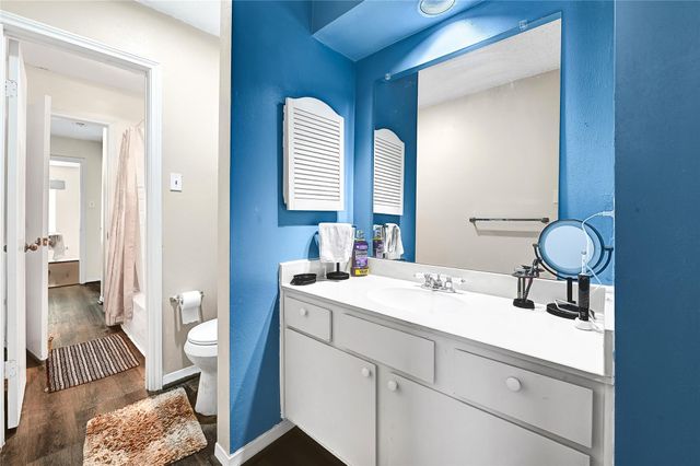 7911 Kendalia Drive, Houston, TX 77036